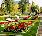 Snellmaninpuiston perinteiset kukkaistutukset. Kuva: Vicente Serra/ Kuopion kaupunki