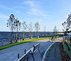 Kiiskisaarenpuisto on koko Ranta-Tampellan uuden alueen pituinen rantapuisto. Erilaiset reitit sekä oleskelun ja toiminnan paikat sijoittuvat luontevasti Näsijärven rantaan. Kuva: Maanlumo Oy